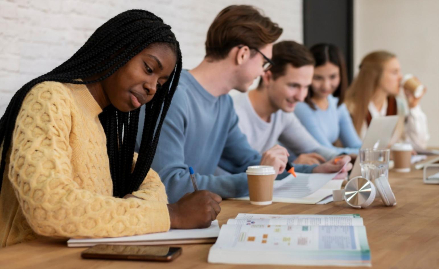 Análisis detallado de datos financieros industriales